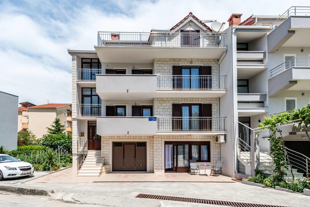Apartments Silvi Podstrana Exterior photo